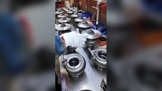 الشاحن التربيني/الأساسية/الدوار